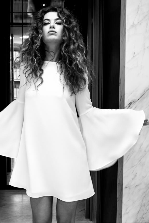 robes-de-mariee-courtes-meryl-suissa