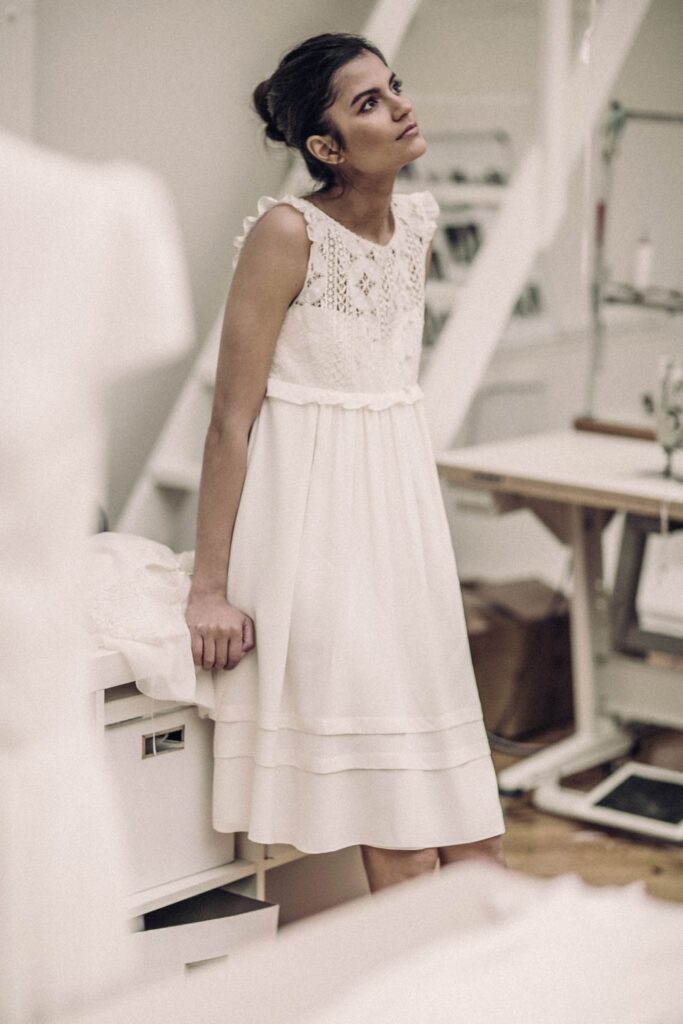 robes-de-mariee-courtes-laure-de-sagazan-2
