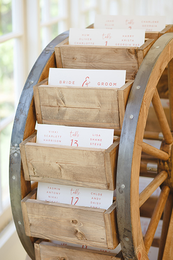 roue-bois-mariage-deco