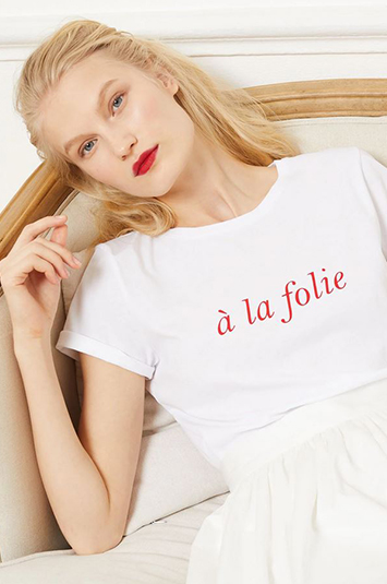 message-sur-un-tshirt-a-la-folie-par-etam