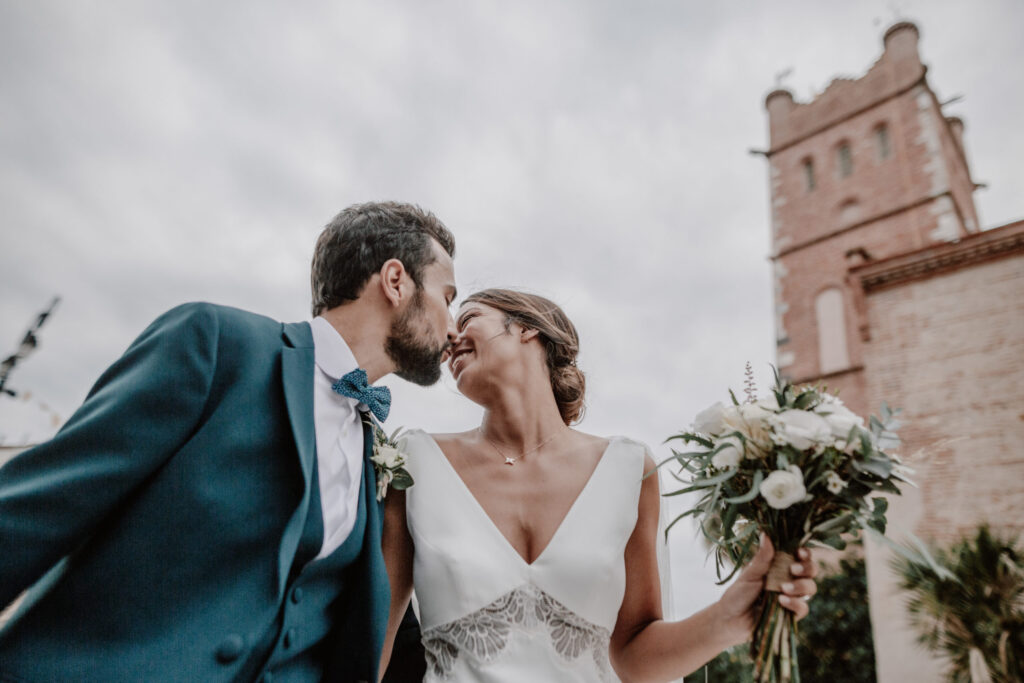 mariage-romantique-et-fleuri-maries
