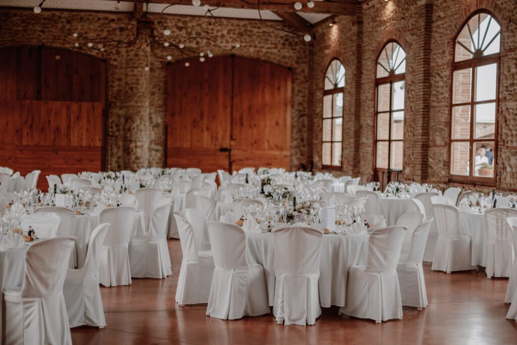 mariage-romantique-et-fleuri-mas-conte-reception