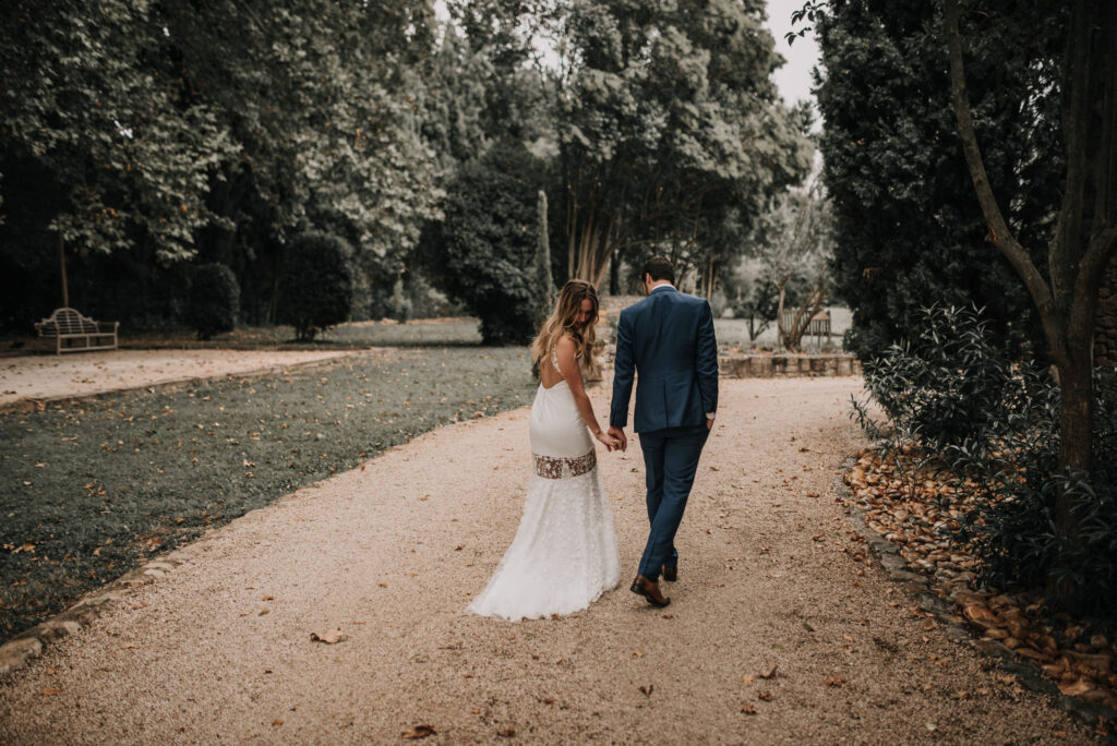 mariage-provençal-et-chic-mas-comtes-couple