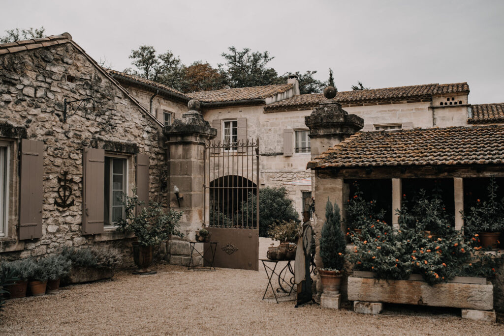mariage-provençal-et-chic-mas-comtes