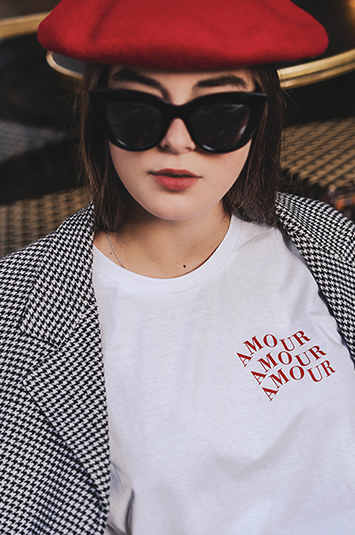 tee-shirts-a-messages-amour-amour-amour