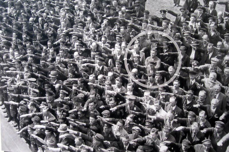 august-landmesser-no-salute