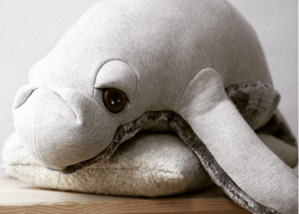 big stuffed lamentin