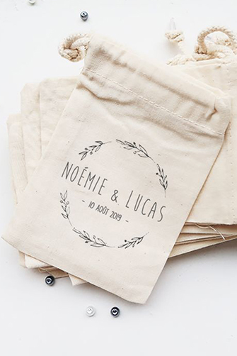 idees-cadeaux-invites-mariage-pochon-en-lin