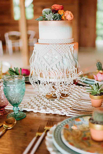 le-macrame-deco-pour-gateau-de-mariage