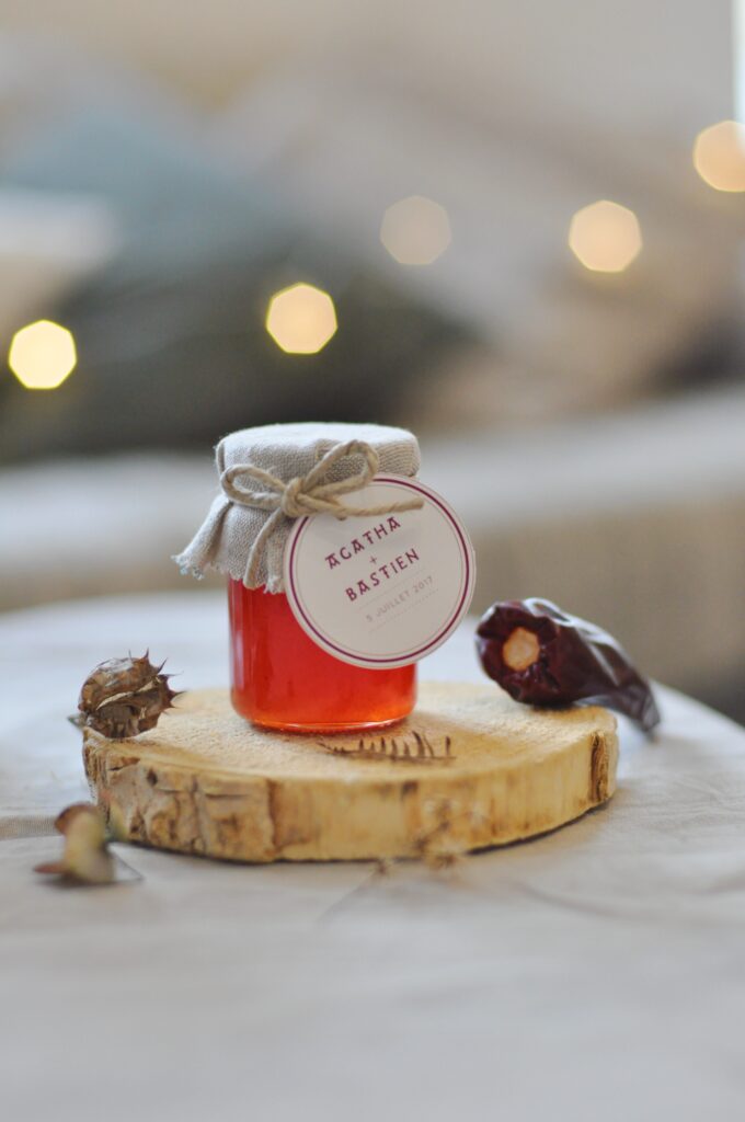 idees-cadeaux-invites-mariage-gelee-piment-despelette