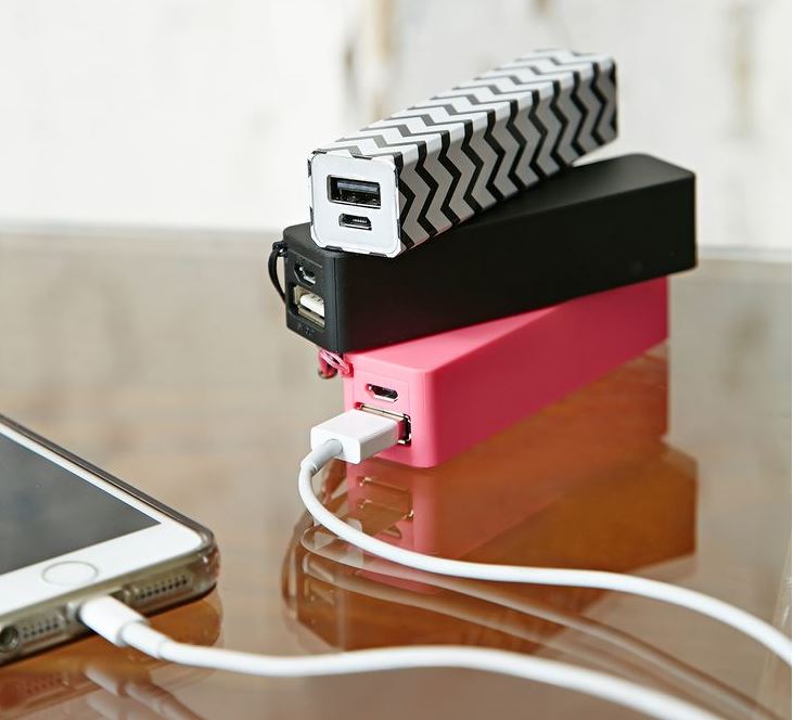 trousseau de survie de la mariée portable et chargeur
