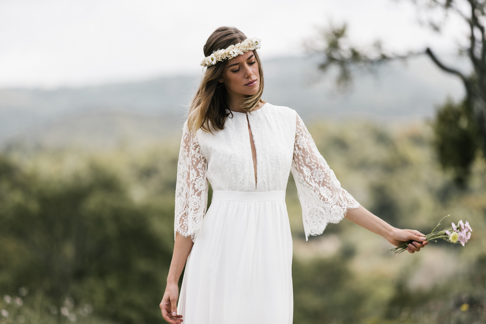lorafolk-collection-robe-de-mariee-2020-couronne-de-fleurs